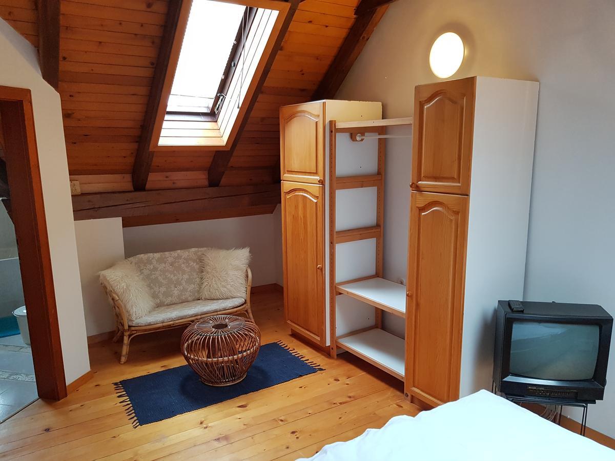 Pr'Simi Bed and Breakfast Golnik Eksteriør billede